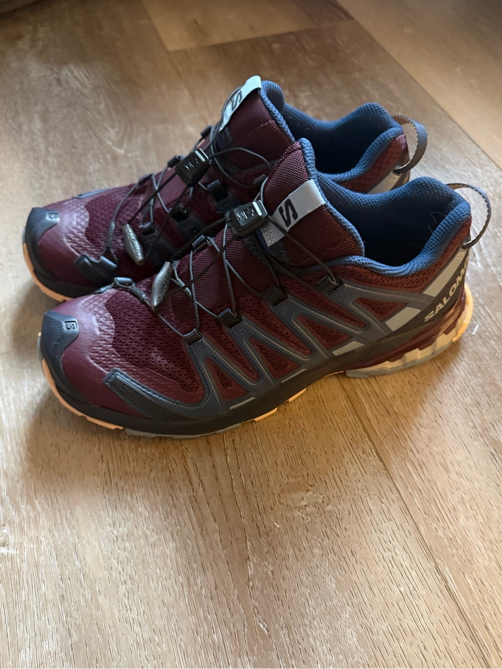 Salomon Women's XA Pro 3D V8 hiking shoes Wine Tasting/Night Sky size 7.5